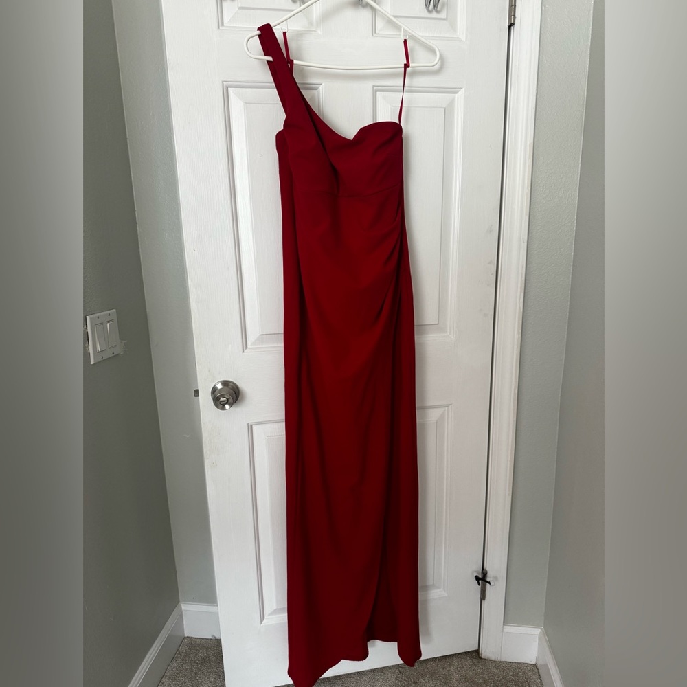 Solid red one shoulder high slit dress